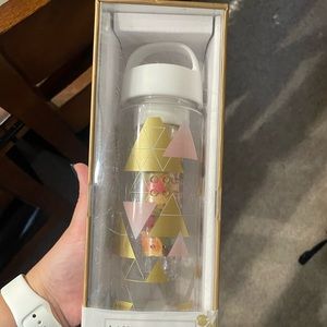 Fruit infuser water bottle